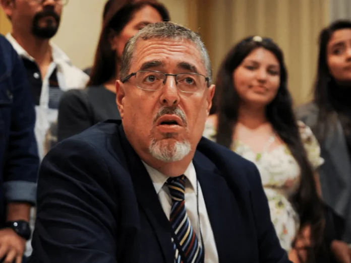 Tribunal de Guatemala autoriza suspensión del partido político de Arévalo y siguen las protestas