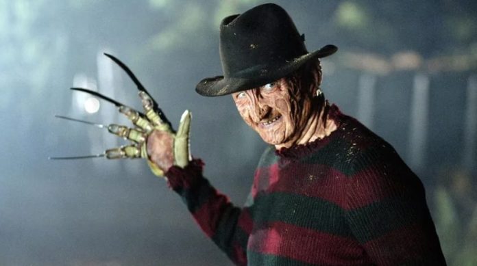 Salen a subasta los guantes de Freddy Krueger y otros objetos icónicos del cine de terror
