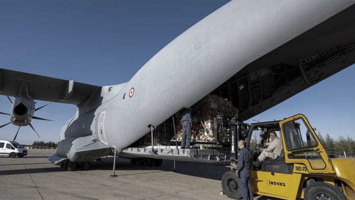 EE.UU. envía tres aviones militares a Egipto con ayuda para Gaza