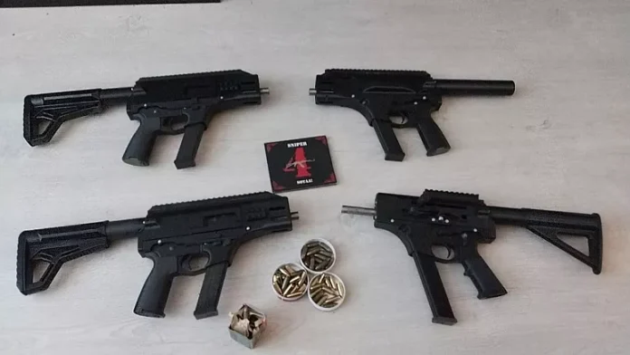 Condenan a prisión a tres neonazis en Finlandia por terrorismo con motivos racistas