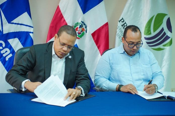 Entidades firman acuerdo para fomentar participación consumidores en normas de calidad