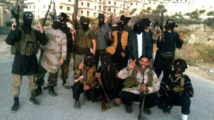 Condenaron a ocho años de prisión a uno de los “Beatles” del grupo terrorista ISIS