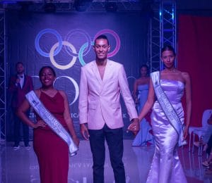 El evento estuvo bajo la organización de la prestigiosa agencia "Vi Star Model's International" que dirige Luis Vidal