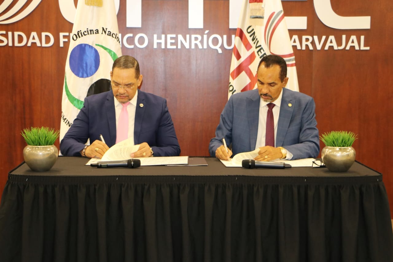 Firman acuerdo para fortalecer conexión entre educación superior y servicio público