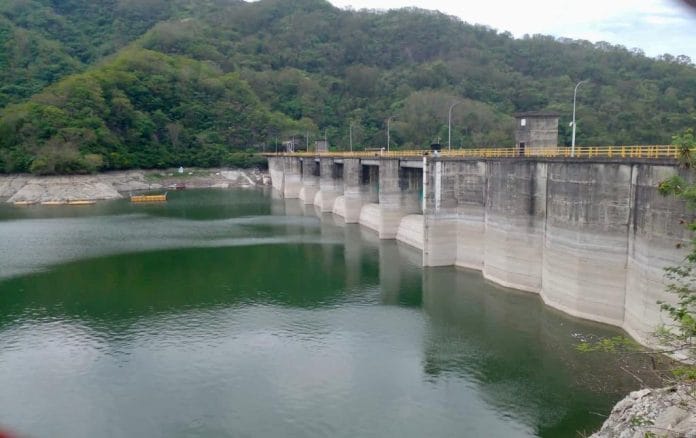 Caasd reestablece servicio de agua en sectores afectados por lluvias