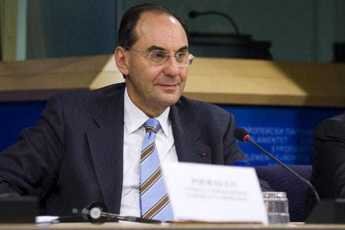 España│Disparan en la cabeza al expresidente del PP de Cataluña y fundador de Vox, Alejo Vidal-Quadras