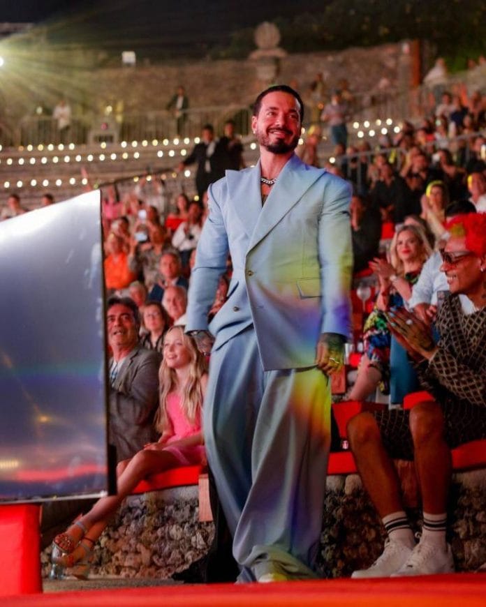 J Balvin “Ícono Latino de la Moda del Año” en los Latin American Fashion Awards