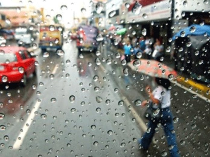 Martes lluvioso por la incidencia de una vaguada; temperaturas continúan calurosas