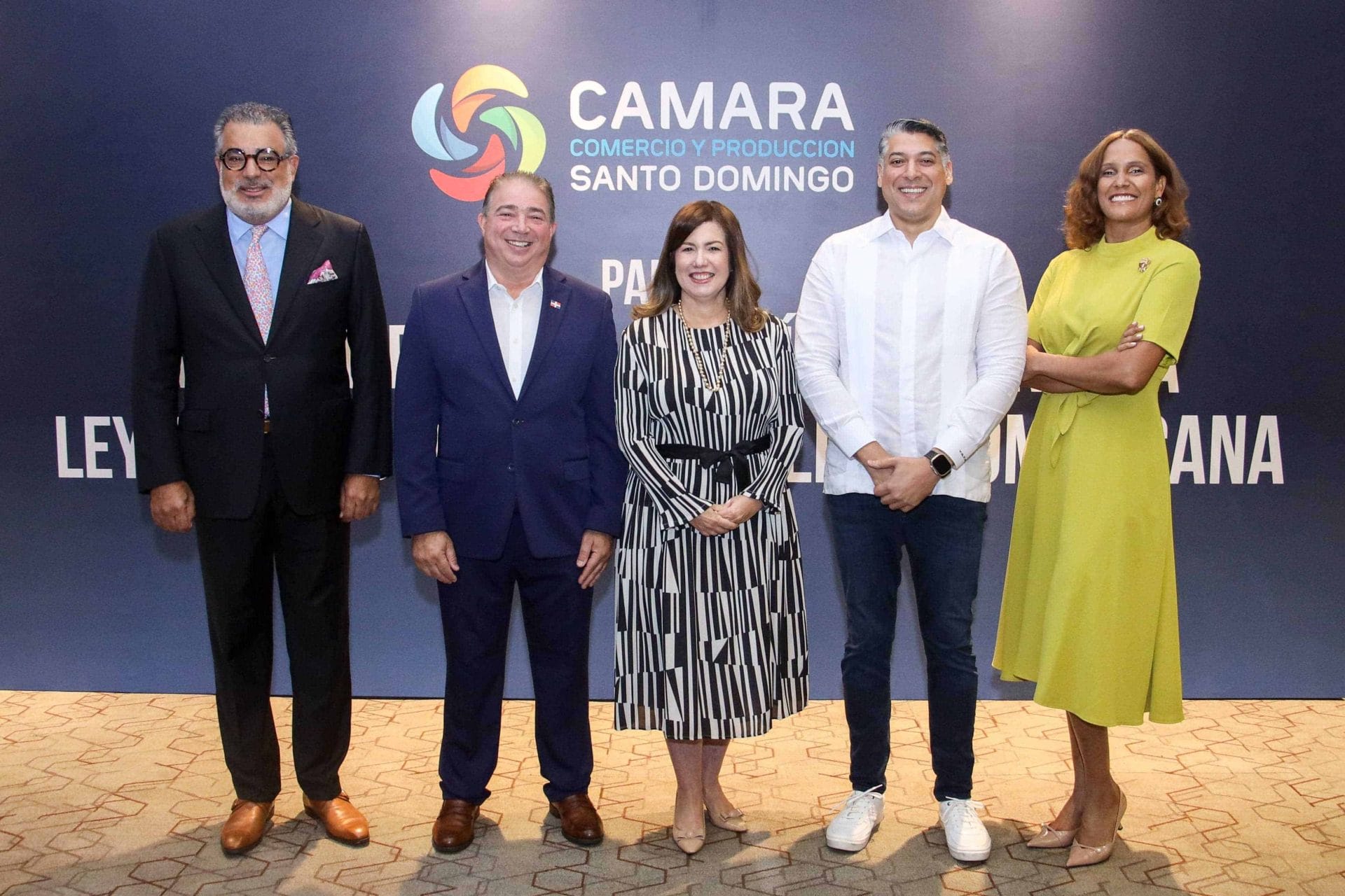 Consideran positiva la nueva ley de aviación