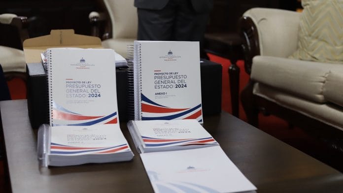 Solo DGII y Aduanas recaudarán un billón 74 mil millones según estimaciones del presupuesto 2024