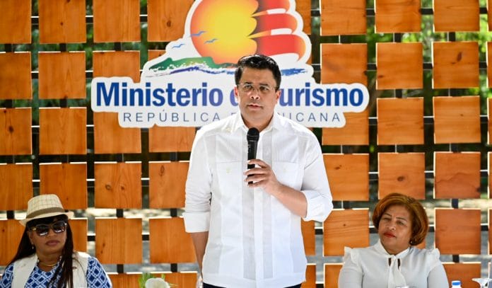 Turismo inicia trabajos de mejoramiento del entorno del Balneario Boca de Cachón