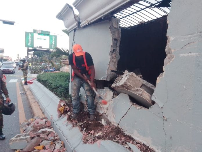 Accidente en Boulevard provocó desplome de techo del túnel Avenida 27 de febrero