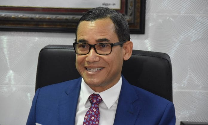 Elecciones CARD | Eddy Olivares llama malos perdedores a oposición