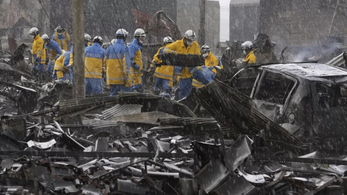 Aumentan a 126 los muertos por los terremotos de Japón