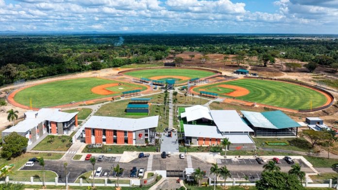 Los Orioles de Baltimore inauguran nueva academia en Guerra