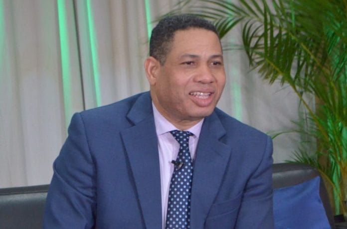 Trajano Santana dice respaldará inversión del Gobierno en Barahona con agenda legislativa desde el Senado