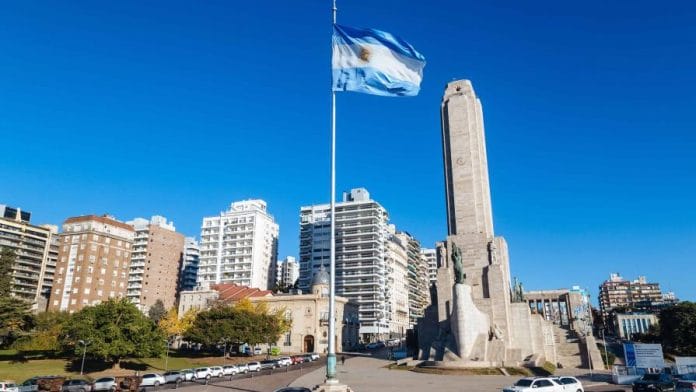 FMI baja previsiones de crecimiento de América Latina por crisis argentina