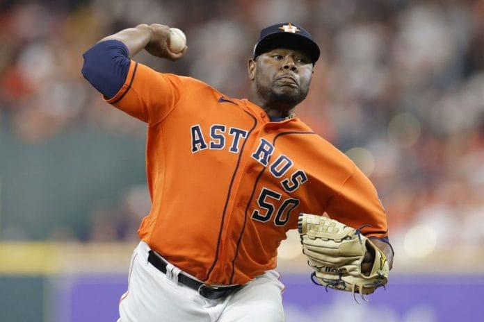 Héctor Neris acuerda $9MM por una temporada con los Cachorros