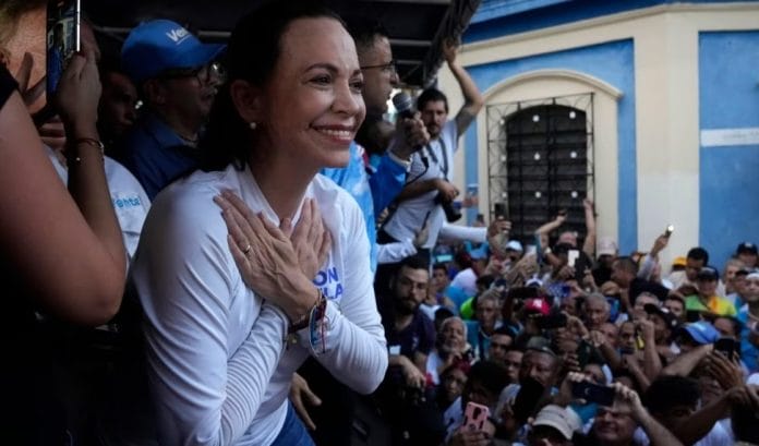 Habilitar o no a María Corina Machado, una “prueba de fuego” para la política en Venezuela