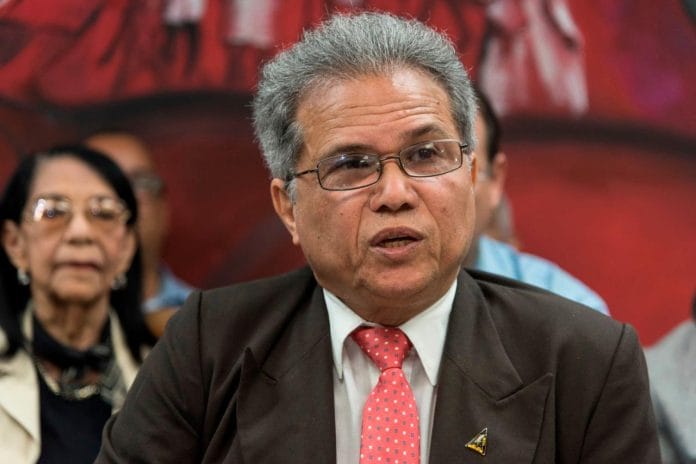 Colegio Médico Dominicano acusa director del MAP en darle larga a sus demandas