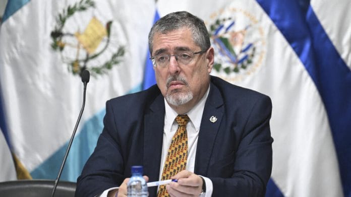 Máxima corte Guatemala avala suspensión del partido Semilla