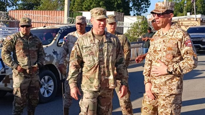 Comisión militar estadounidense visita zona fronteriza