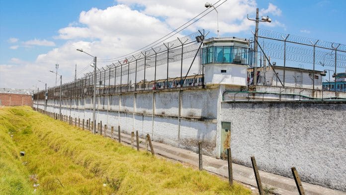 Gobierno de Colombia decreta emergencia carcelaria y activa protocolos en prisiones
