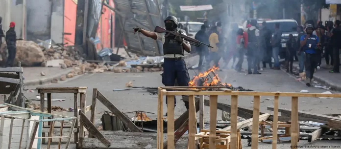 Haití registra al menos seis muertes en las protestas; Ariel Henry se aferra al poder