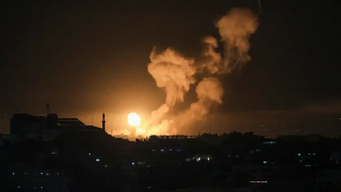 Israel lanzó una “amplia oleada” ataques aéreos en respuesta a los bombardeos de Hezbollah