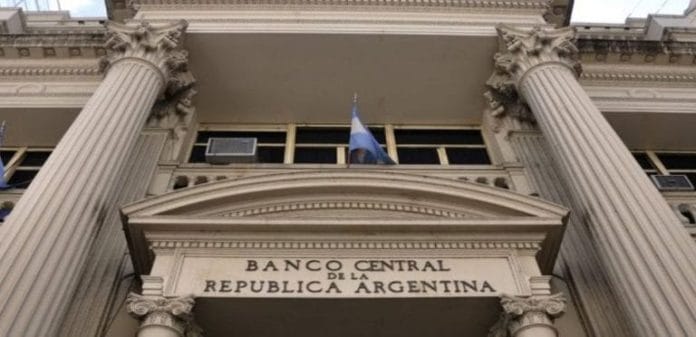 Banco Central argentino coloca bonos para importadores por US$1,170 millones
