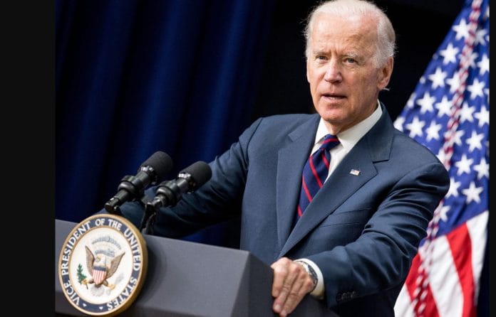 Biden anuncia ayuda militar de 8.000 millones a Ucrania