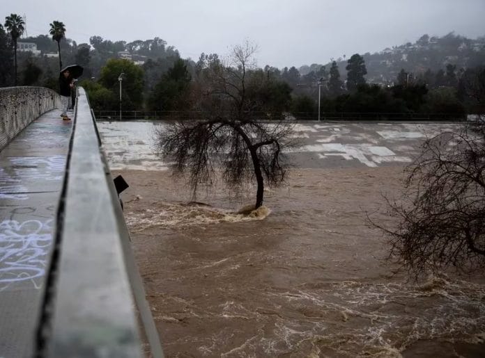California se prepara para segundo sistema de tormentas