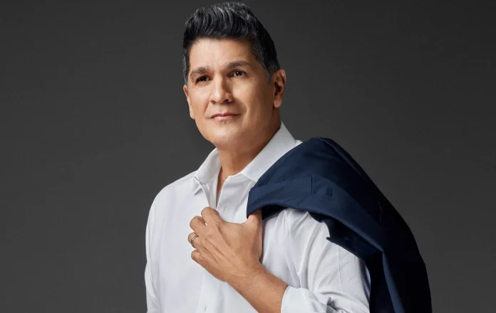 Eddy Herrera le da la bienvenida al mes del amor con “Quiero más”