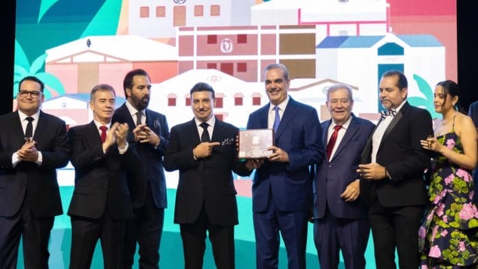 Asociación de Productores de Cigarros de RD valora apoyo incansable del presidente Abinader al sector tabaquero