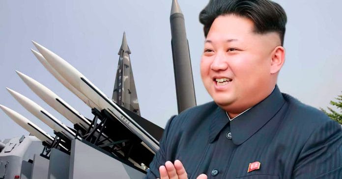 Kim Jong-un visitó astillero naval norcoreano y pidió “intensificar preparativos de guerra”