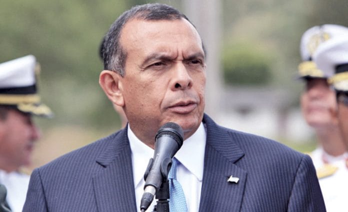 Dictan sobreseído a expresidente de Honduras en juicio corrupción