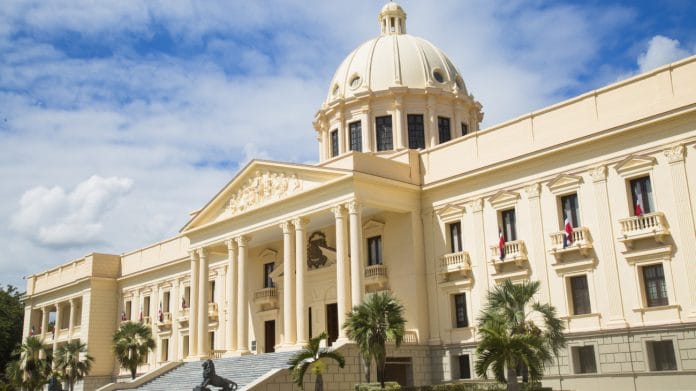 República Dominicana preocupada por congelación de ayuda de EEUU, en especial a Haití