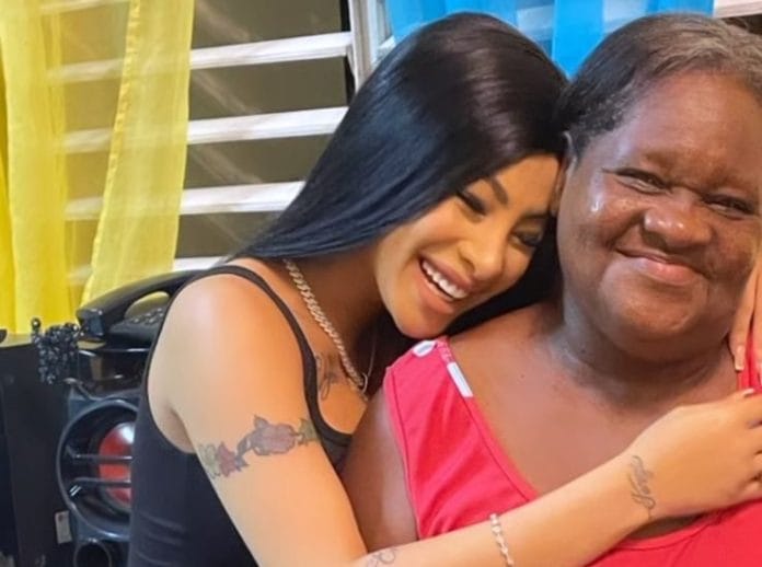 Fallece abuela paterna de Yailin La Más Viral