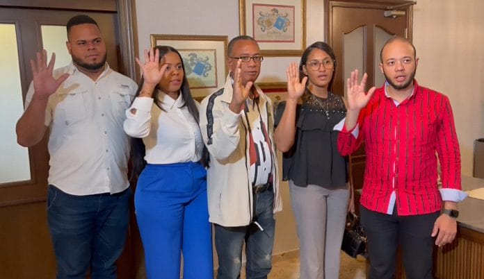Presidente provincial del partido UDC en Puerto Plata pasa a las filas del PDI