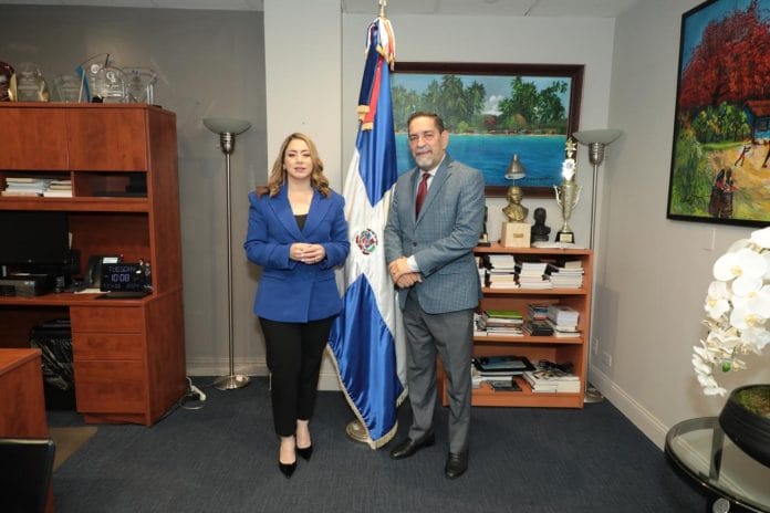 Supérate llevará ventanilla de servicio en consulado dominicano de NY