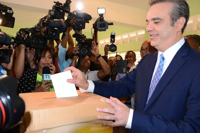 Presidente Abinader ejercerá derecho a voto este domingo a las 10:30 AM