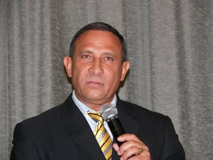 ¿Otro error?; Candelier denuncia le fue retirada su seguridad