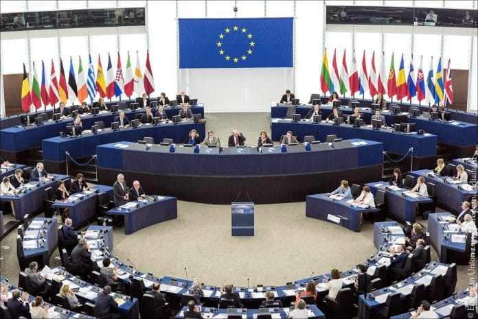 Parlamento Europeo advierte no reconocerá elecciones en Venezuela si Machado no es candidata