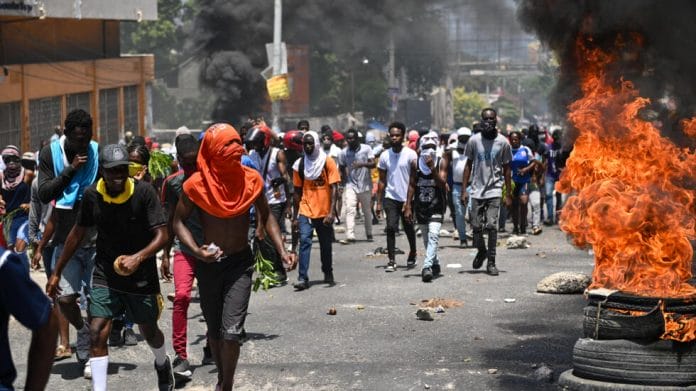 Gobierno haitiano declara estado de urgencia y toque de queda desde este domingo hasta el miércoles