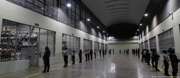 El Salvador suma 78.000 presos en 