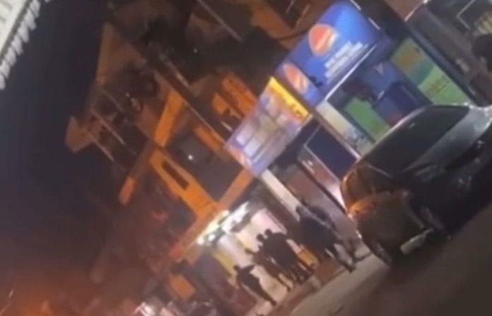 Agentes policiales y haitianos se enfrentan entre palos, tiros y pedradas en Herrera