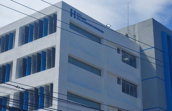 Abinader entrega remozado Hospital Materno Dra. Evangelina Rodríguez