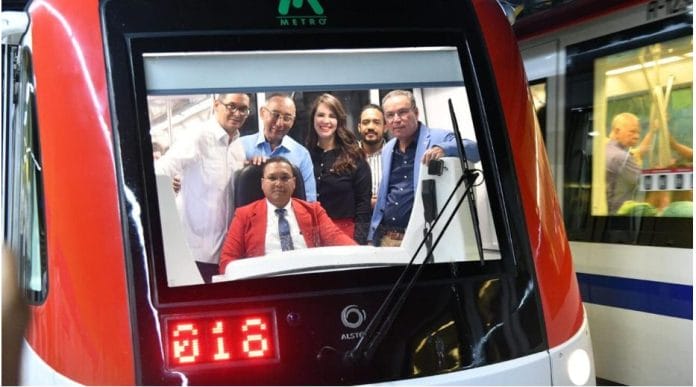 Ministro de Transporte de Jamaica visita instalaciones Metro Santo Domingo