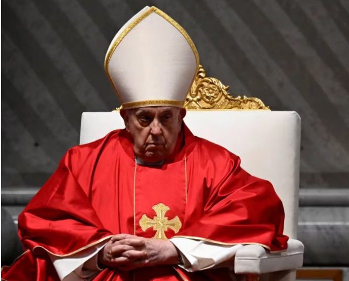 El papa Francisco presidirá la Vigilia del Sábado Santo tras renunciar al vía crucis por su salud