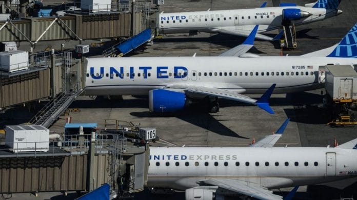 Trasladan a 7 personas a un hospital de NY tras 